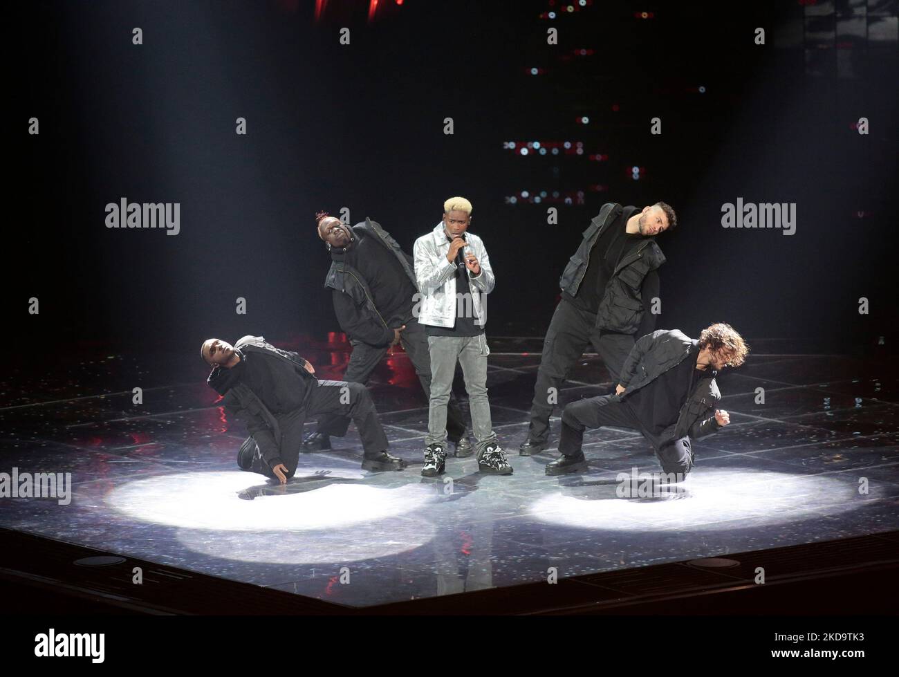 Jeremie Makiese (Miss You) Belgique lors du Concours Eurvision Song 2022, deuxième demi-finale sur 12 mai 2022 à Pala Olimpico à Turin, Italie.(photo de Nderim Kaceli/LiveMedia/NurPhoto) Banque D'Images