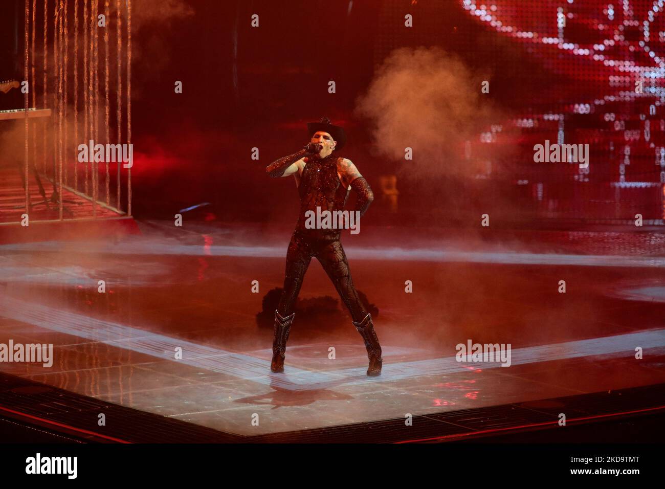 Achille Lauro (stripper) Saint-Marin lors du Concours Eurvision Song 2022, deuxième demi-finale sur 12 mai 2022 à Pala Olimpico à Turin, Italie.(photo de Nderim Kaceli/LiveMedia/NurPhoto) Banque D'Images