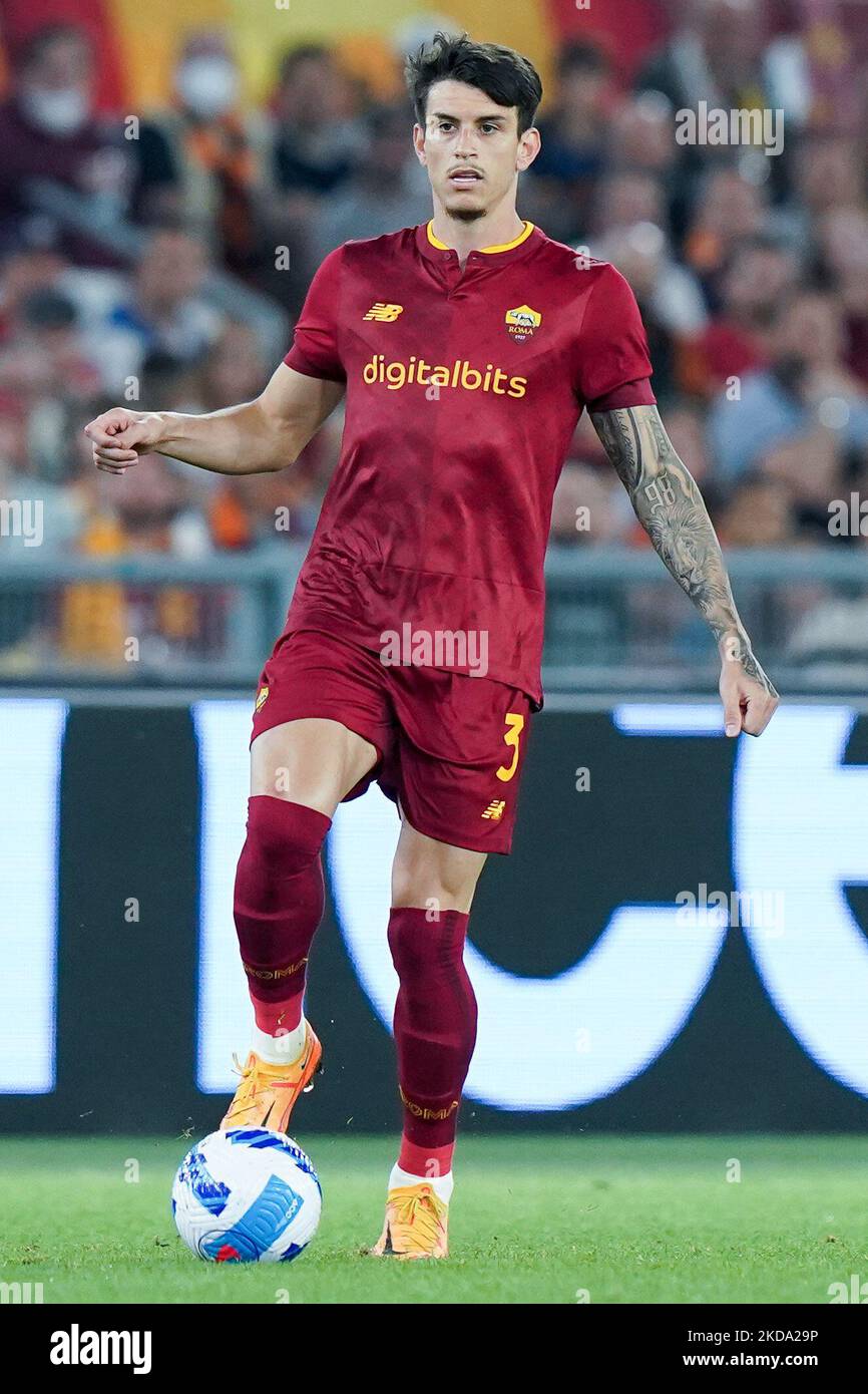 Roger Ibanez d'AS Roma pendant la série Un match entre AS Roma et Venezia FC sur 14 mai 2022 à Rome, Italie. (Photo de Giuseppe Maffia/NurPhoto) Banque D'Images