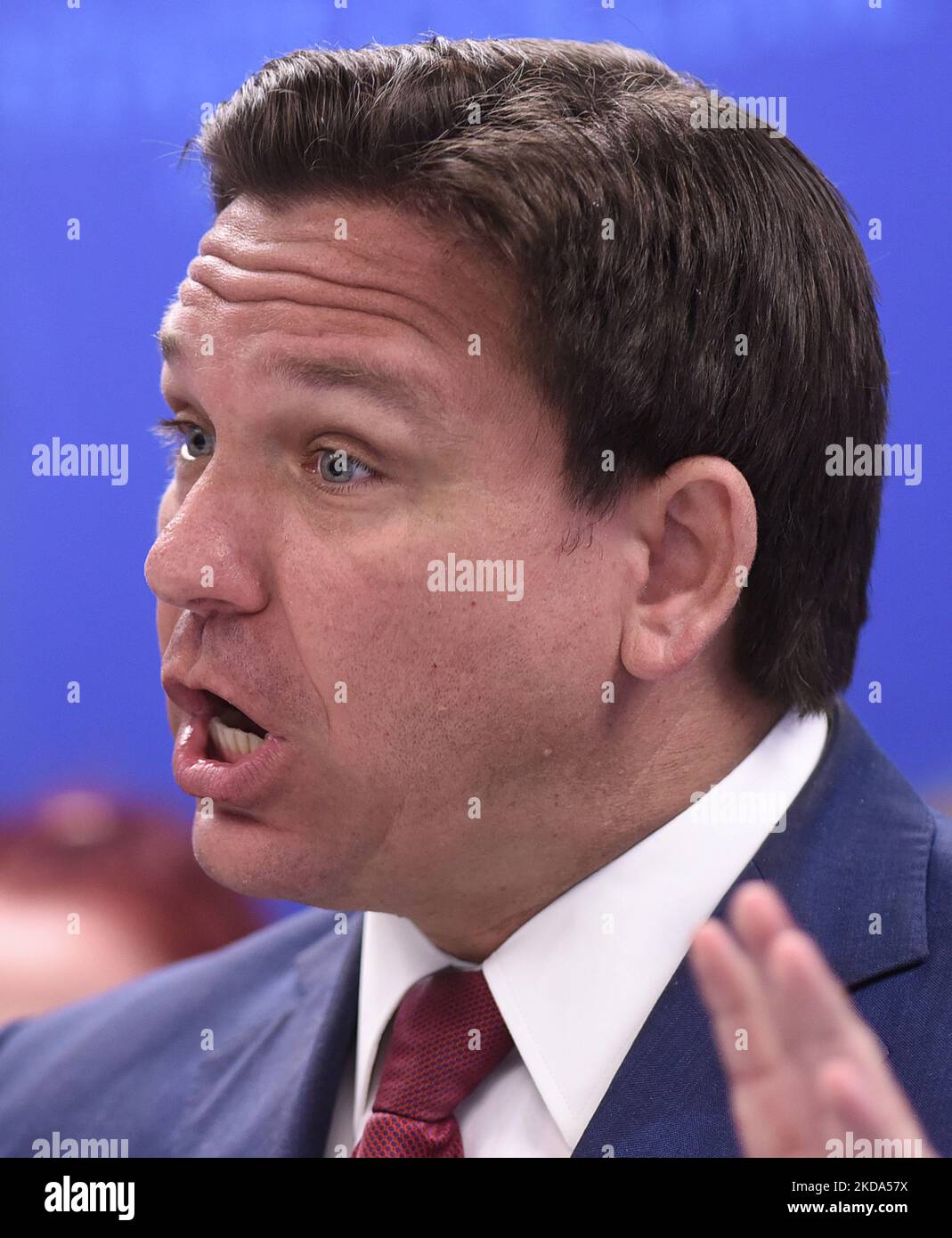 16 mai 2022 - Floride Gov. Ron DeSantis prend la parole lors d'une conférence de presse au Seminole State College pour annoncer son approbation de plus de $125 millions pour l'éducation en soins infirmiers sur 16 mai 2022 à Sanford, en Floride. (Photo de Paul Hennessy/NurPhoto) Banque D'Images