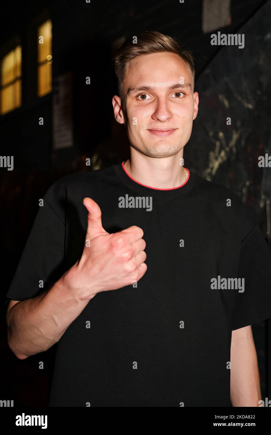 Ihor Didencuk, de l'orchestre de Kalush, assiste au Che Tempo Che Fa TV Show sur 15 mai 2022 à Milan, Italie (photo d'Alessandro Bremec/NurPhoto) Banque D'Images