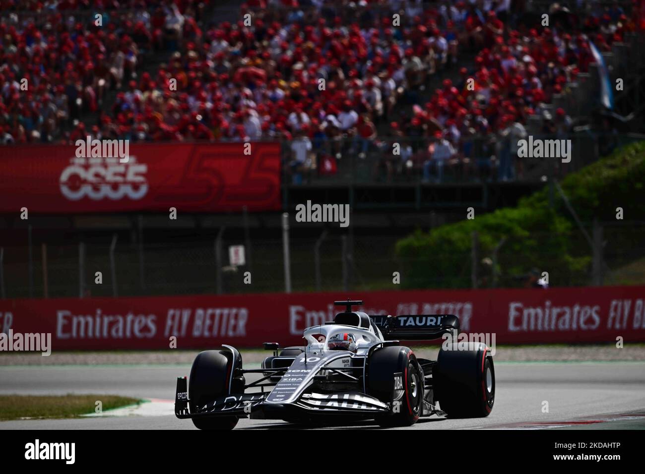 Pierre Gasly de Scuderia Alpha Tauri Honda pilote son monoplace lors de la qualification du Grand Prix d'Espagne dans le circuit de Catalogne à Montmelo, Barcelone, Catalogne, Espagne (photo par Andrea Diodato/NurPhoto) Banque D'Images