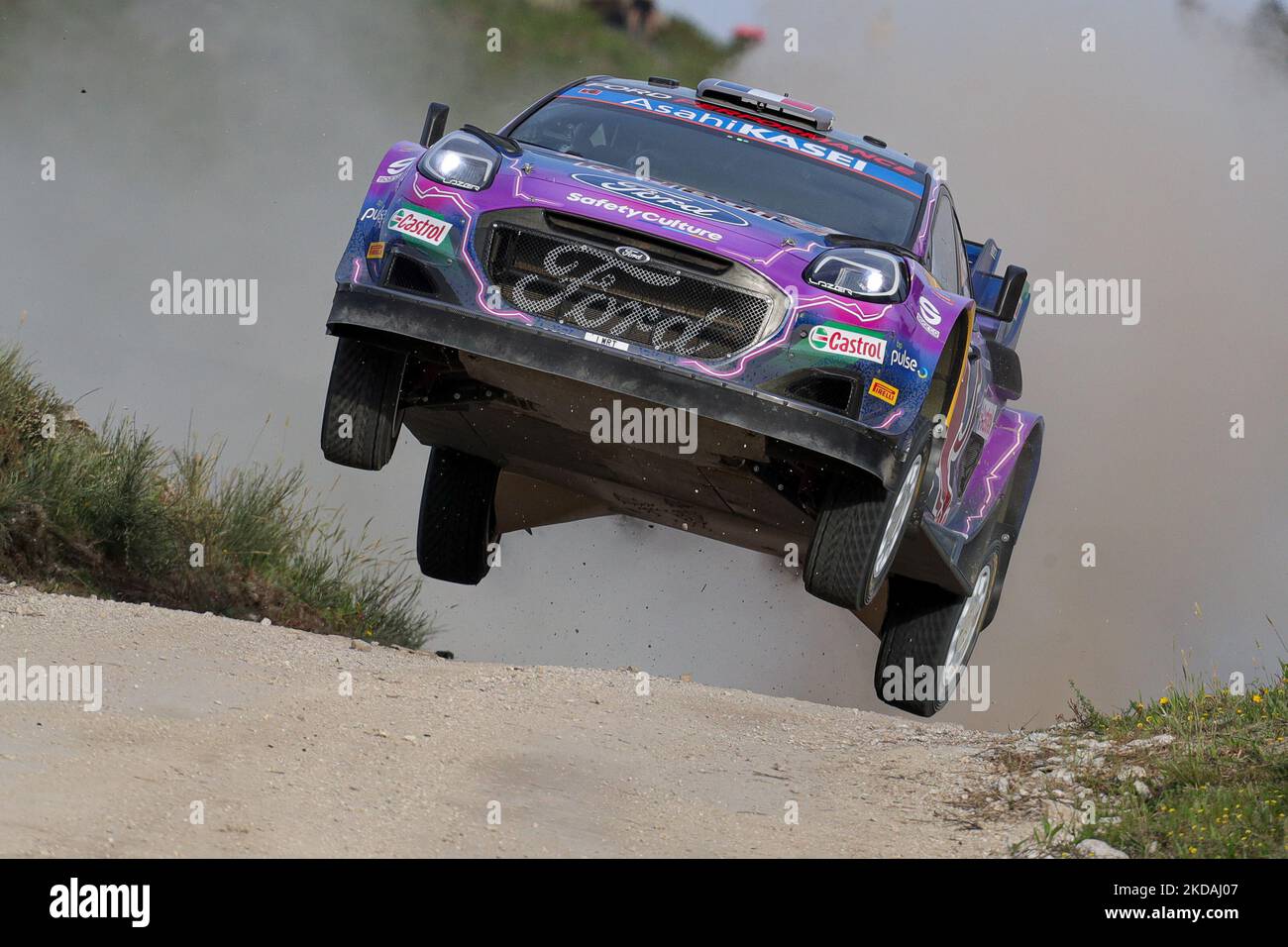 Sébastien LOEB (FRA) et Isabelle GALMICHE (FRA) dans FORD Puma Rally1 de M-SPORT FORD WORLD RALLY ÉQUIPE en action pendant le SS9 - Vieira do Minho du WRC Vodafone Rally Portugal 2022 à Matosinhos - Portugal, on 21 mai 2022. (Photo de Paulo Oliveira / NurPhoto) Banque D'Images