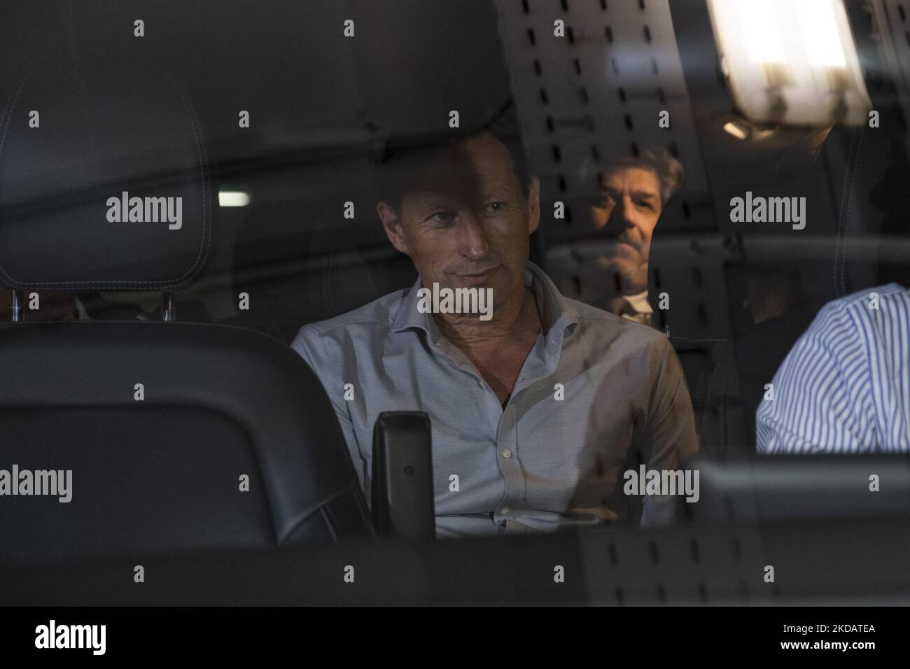 Roger Schmidt arrive à l'aéroport Humberto Delgado, Lisbonne, Portugal, pour être présenté comme le nouvel entraîneur de Sport Lisboa e Benfica, sur 24 mai 2022. (Photo de Nuno Cruz/NurPhoto) Banque D'Images