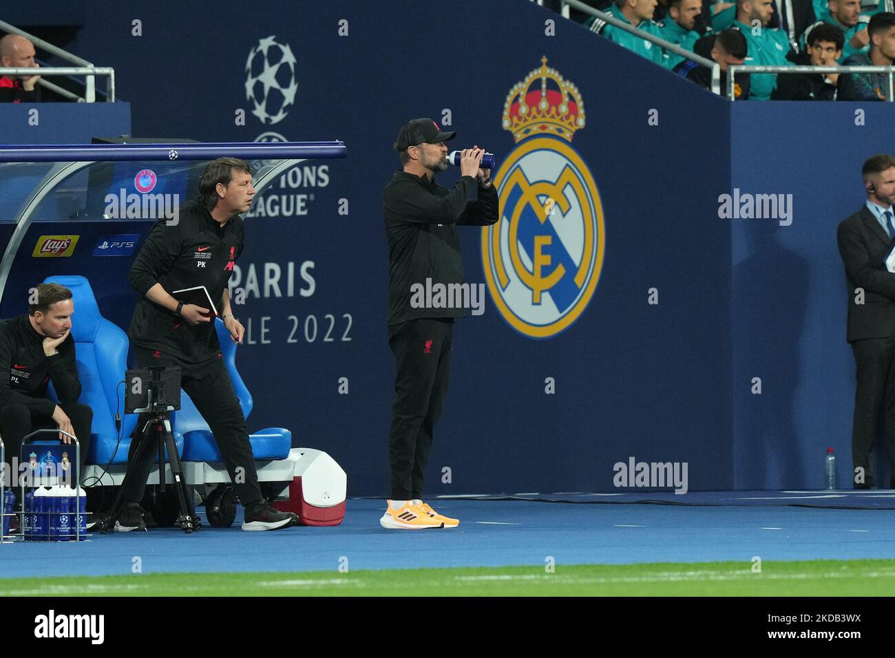 Jurgen Klopp entraîneur en chef du FC Liverpool lors du match final de la Ligue des champions de l'UEFA entre le FC Liverpool et le FC Real Madrid au Stade de France sur 28 mai 2022 à Paris, France. (Photo de Giuseppe Maffia/NurPhoto) Banque D'Images Jurgen Klopp entraîneur en chef du FC Liverpool lors du match final de la Ligue des champions de l'UEFA entre le FC Liverpool et le FC Real Madrid au Stade de France sur 28 mai 2022 à Paris, France. (Photo de Giuseppe Maffia/NurPhoto) Banque D'Images