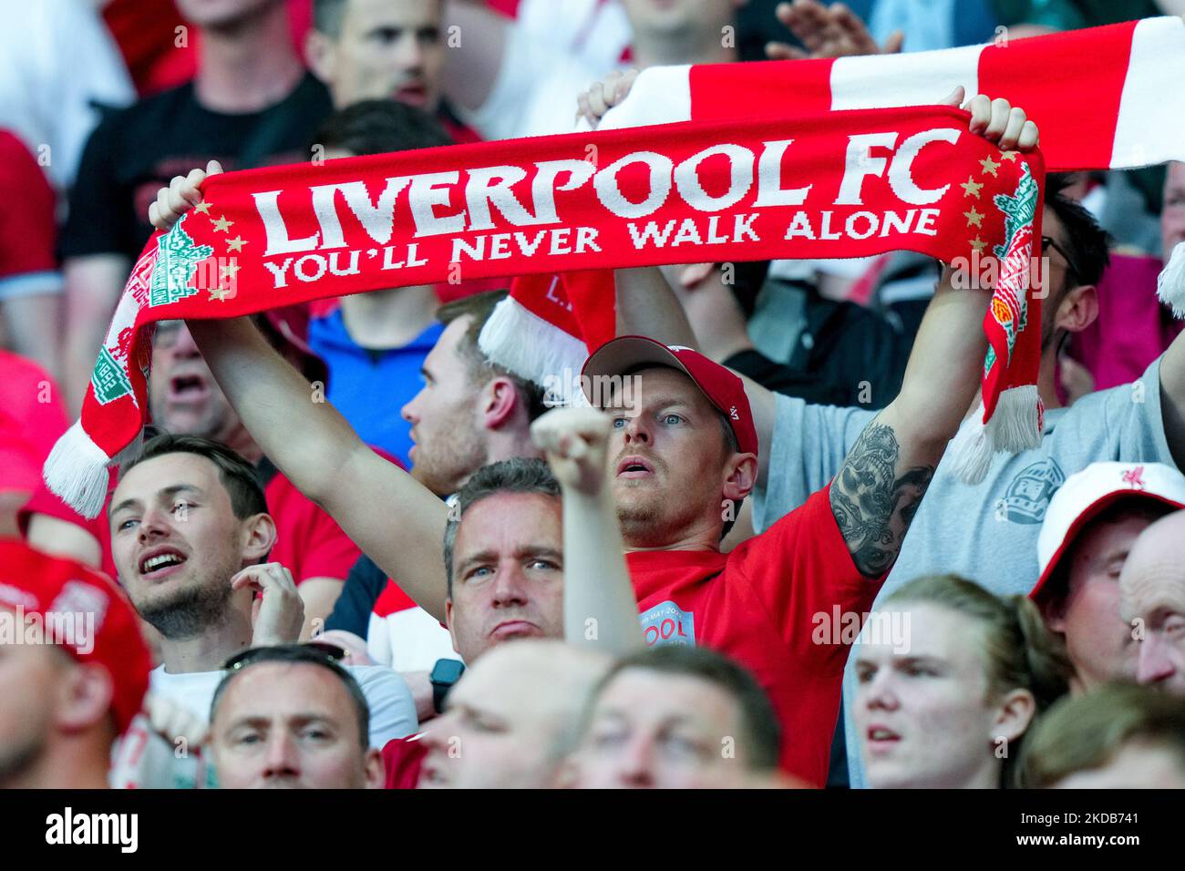 Supporters de Liverpool lors du match final de la Ligue des champions de l'UEFA entre le FC Liverpool et le FC Real Madrid au Stade de France sur 28 mai 2022 à Paris, France. (Photo de Giuseppe Maffia/NurPhoto) Banque D'Images Supporters de Liverpool lors du match final de la Ligue des champions de l'UEFA entre le FC Liverpool et le FC Real Madrid au Stade de France sur 28 mai 2022 à Paris, France. (Photo de Giuseppe Maffia/NurPhoto) Banque D'Images