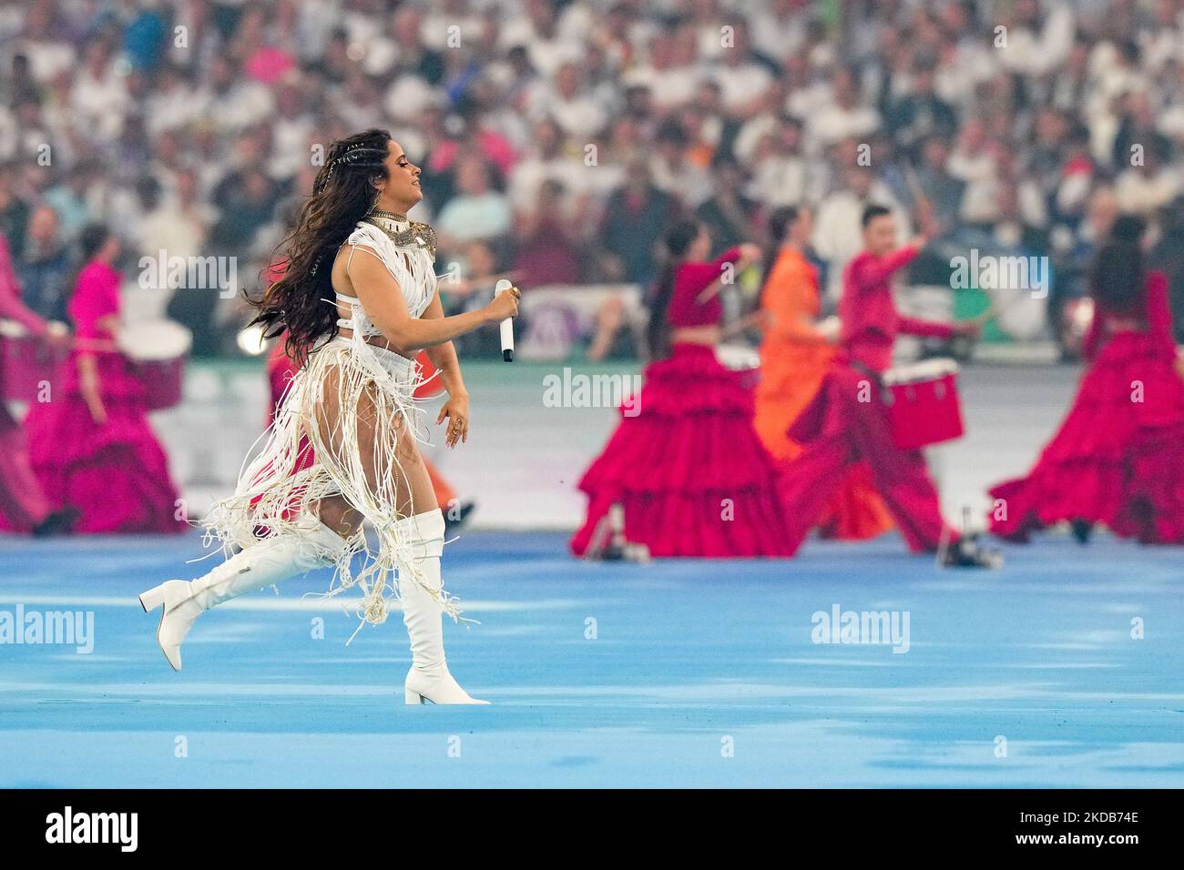 Camila Cabello se produit lors de la cérémonie d'ouverture précédant le match de finale de la Ligue des champions de l'UEFA entre le FC Liverpool et le FC Real Madrid au Stade de France sur 28 mai 2022 à Paris, en France. (Photo de Giuseppe Maffia/NurPhoto) Banque D'Images Camila Cabello se produit lors de la cérémonie d'ouverture précédant le match de finale de la Ligue des champions de l'UEFA entre le FC Liverpool et le FC Real Madrid au Stade de France sur 28 mai 2022 à Paris, en France. (Photo de Giuseppe Maffia/NurPhoto) Banque D'Images