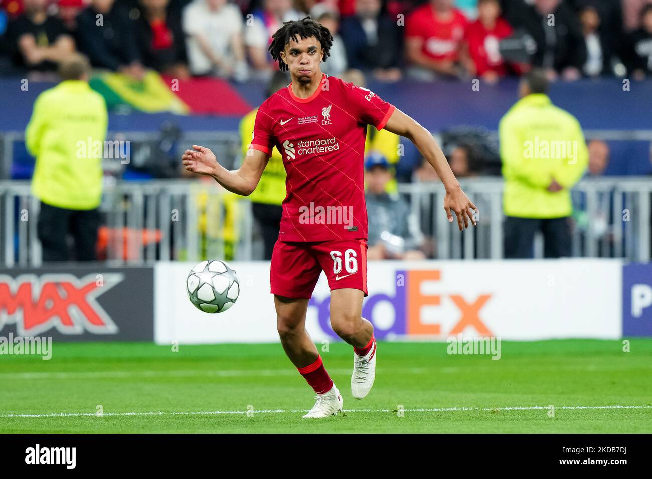 Trent Alexander-Arnold du FC Liverpool lors du match final de la Ligue des champions de l'UEFA entre le FC Liverpool et le FC Real Madrid au Stade de France sur 28 mai 2022 à Paris, France. (Photo de Giuseppe Maffia/NurPhoto) Banque D'Images Trent Alexander-Arnold du FC Liverpool lors du match final de la Ligue des champions de l'UEFA entre le FC Liverpool et le FC Real Madrid au Stade de France sur 28 mai 2022 à Paris, France. (Photo de Giuseppe Maffia/NurPhoto) Banque D'Images