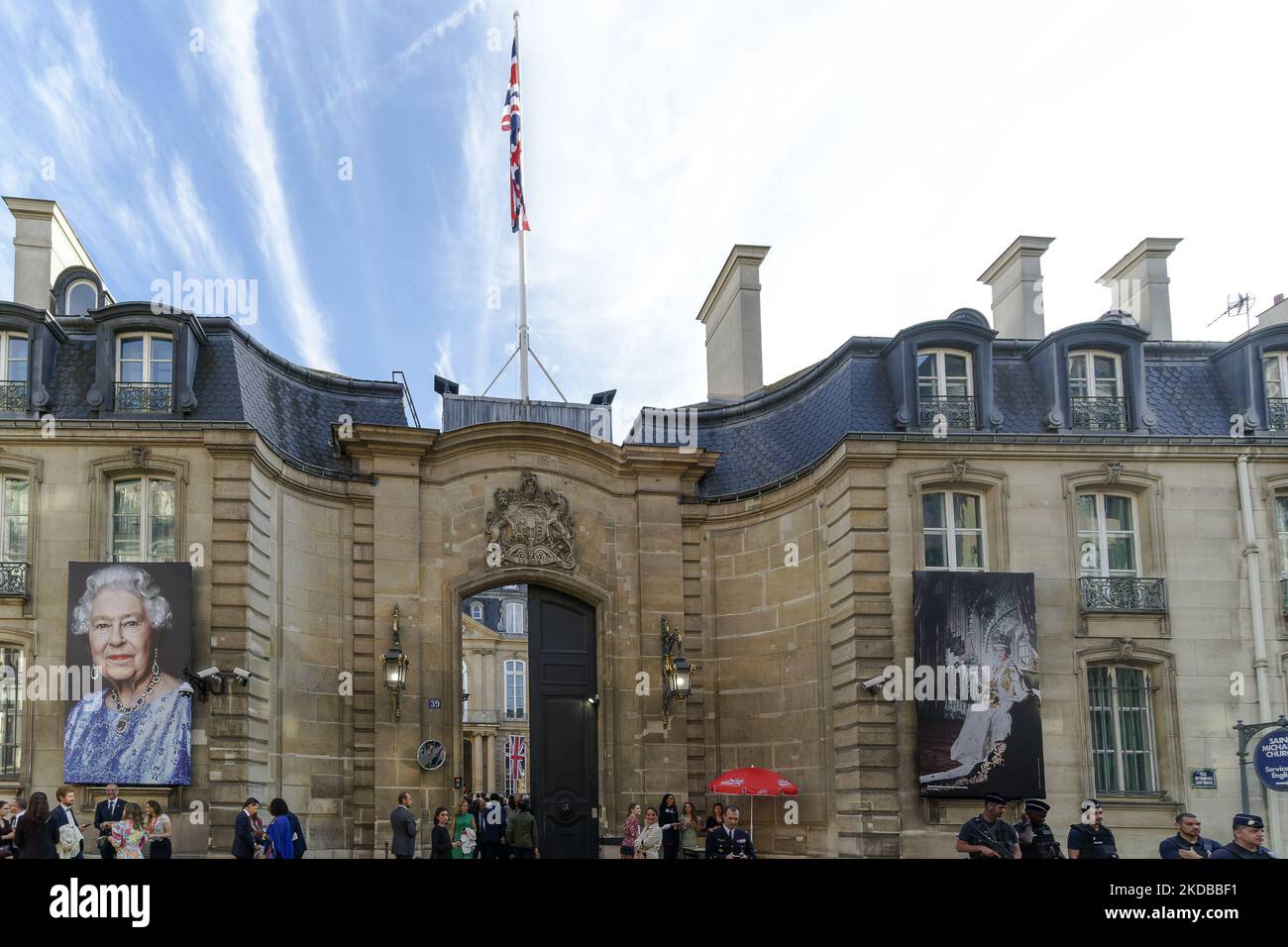 Jubilé Reine Elisabeth II à l'Ambassade britannique à Paris - 1 juin 2022, Paris (photo de Daniel Pier/NurPhoto) Banque D'Images