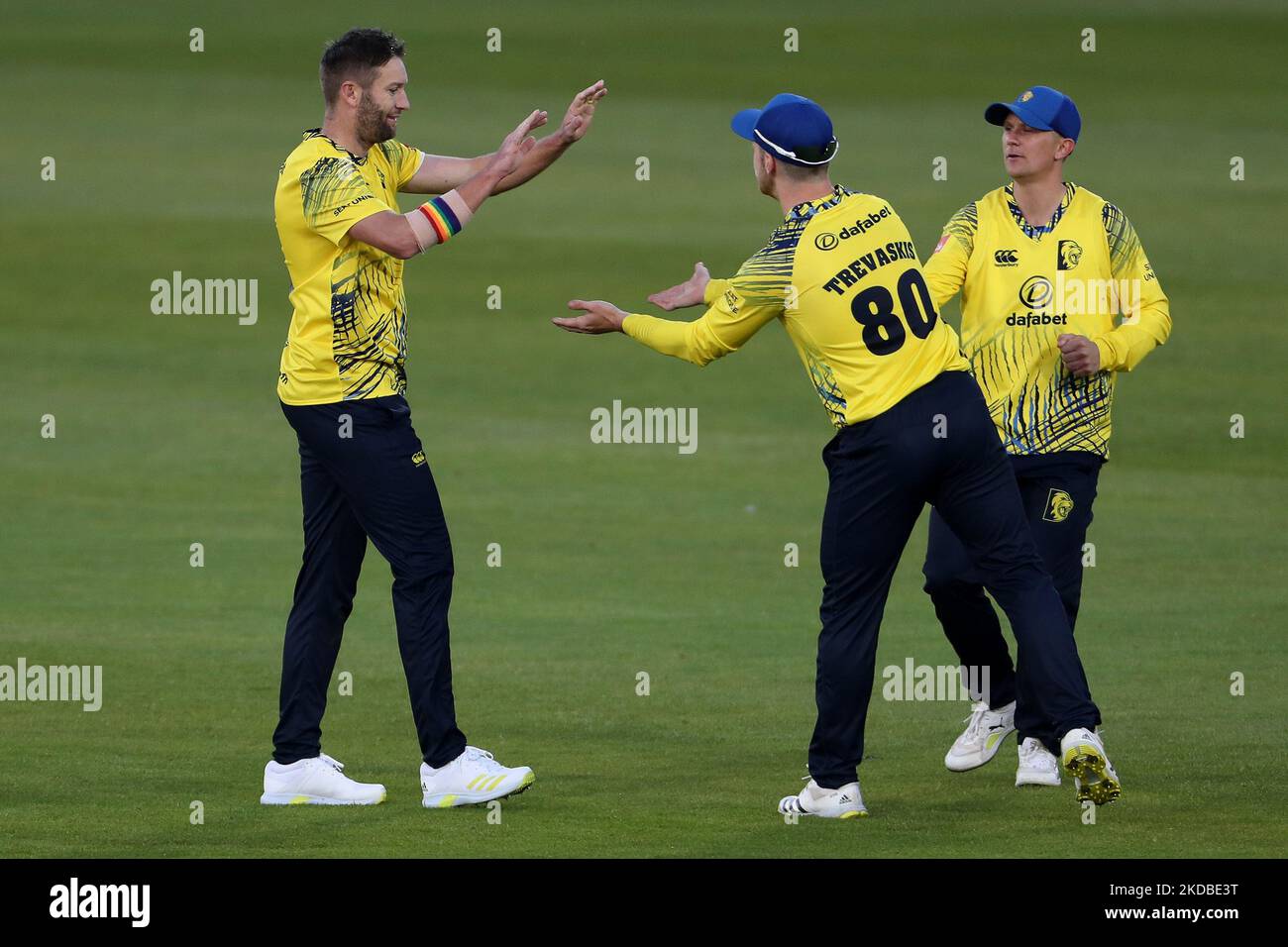 1st JUIN Andrew Tye de Durham fête avec Liam Trevaskis et Scott Borthwick lors du match de Blast Vitality T20 entre le Durham County Cricket Club et Worcestershire au Seat unique Riverside, Chester le mercredi 1st juin 2022. (Photo de Mark Fletcher /MI News/NurPhoto) Banque D'Images