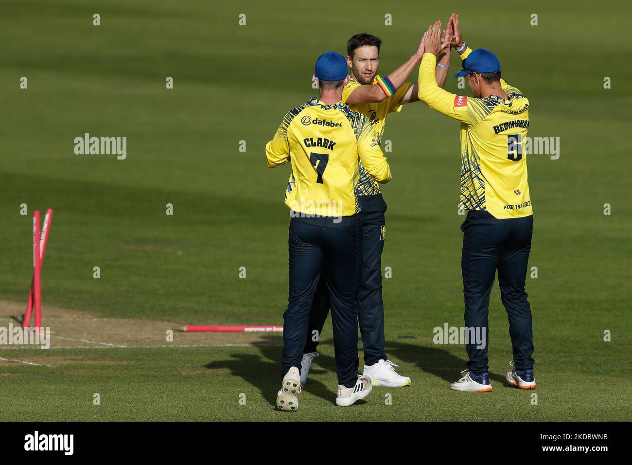 Andrew Tye, de Durham, célèbre le cricket de Keaton Jennings de Lancashire Lightning (non représenté) lors du match du Vitality Blast T20 entre le Durham County Cricket Club et Lancashire au Seat unique Riverside, Chester le Street, le vendredi 10th juin 2022. (Photo de will Matthews/MI News/NurPhoto) Banque D'Images