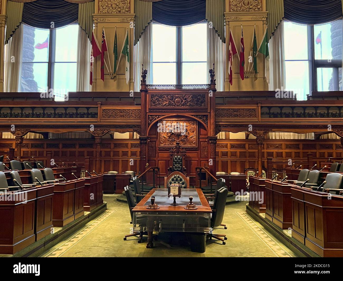 Chambre législative de l'édifice de l'Assemblée législative de l'Ontario à Toronto (Ontario), Canada, on 20 juin 2022. L'édifice de l'Assemblée législative de l'Ontario abrite la suite des vice-juristes du lieutenant-gouverneur de l'Ontario, l'Assemblée législative de l'Ontario et les bureaux des députés provinciaux. (Photo de Creative Touch Imaging Ltd./NurPhoto) Banque D'Images