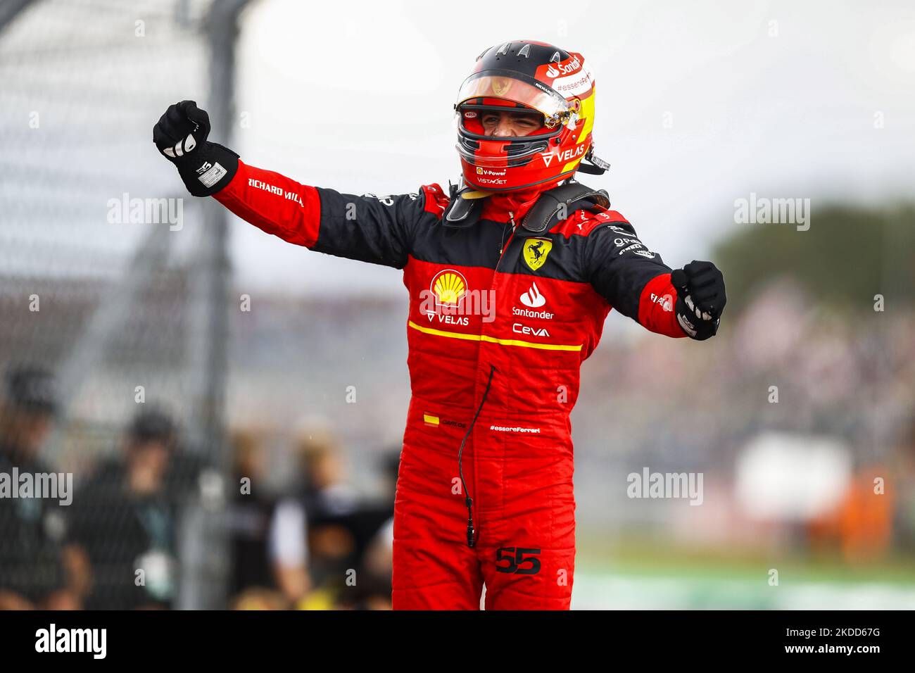 Carlos Sainz, Scuderia Ferrari, portrait célébrant sa première victoire en F1 lors du Grand Prix de Formule 1 de Grande-Bretagne sur le circuit Silverstone du 31st juin au 3rd juillet 2022 à Northampton, Angleterre. (Photo de Gongora/NurPhoto) Banque D'Images