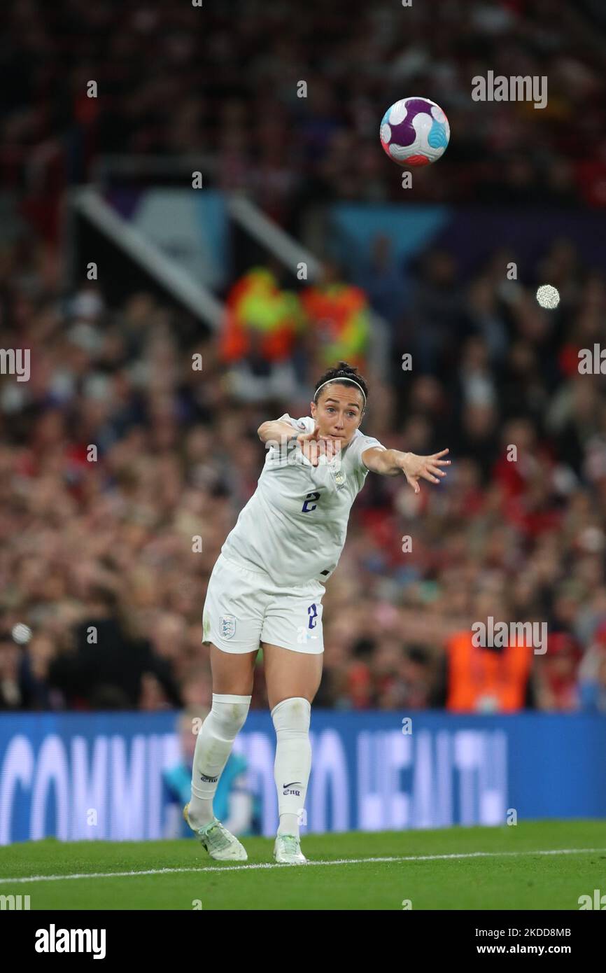 Lucy Bronze d'Angleterre est à l'avant-première du match d'ouverture de l'UEFA Women's Euro 2022 dans le groupe A entre l'Angleterre et l'Autriche à Old Trafford, Manchester, le mercredi 6th juillet 2022. (Photo de Pat Scaasi/MI News/NurPhoto) Banque D'Images