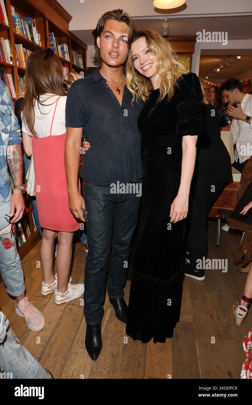 Talulah riley and elon musk Banque de photographies et d’images à haute ...