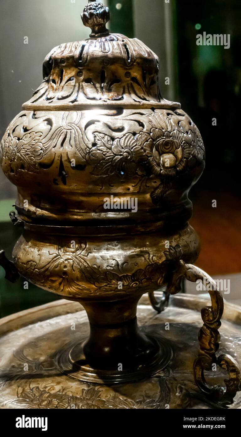 Ottoman Buhurdan, censeur. Cuivre. Récipient dans lequel les substances utilisées pour l'encens sont brûlées. Banque D'Images