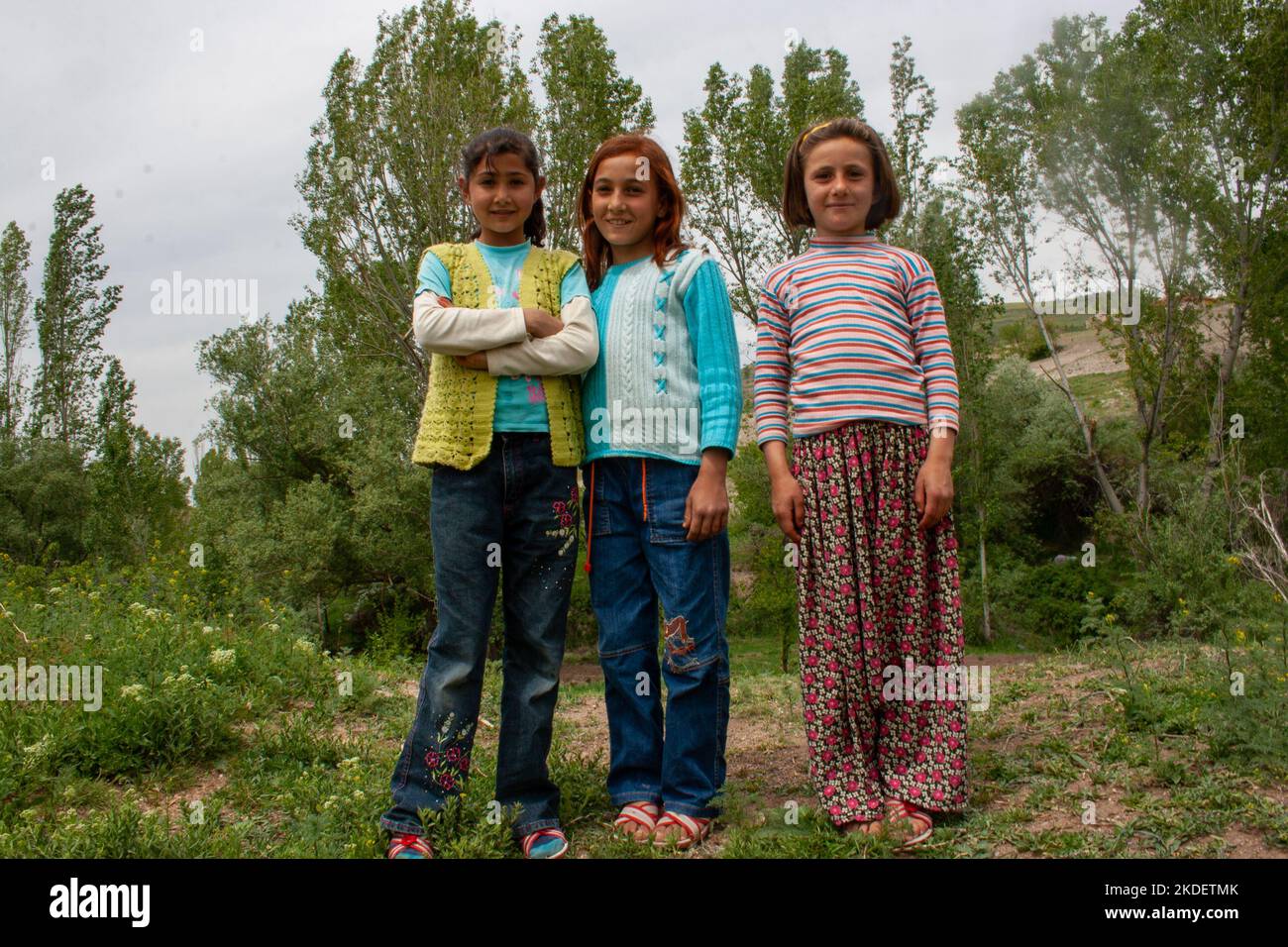 Enfants locaux résidents en Cappadoce Turquie Banque D'Images