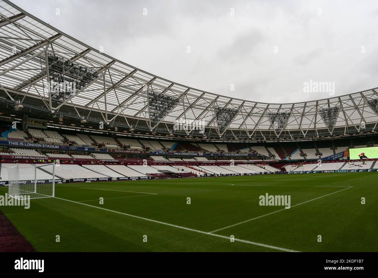 Londres, Royaume-Uni. 06th novembre 2022. Vue générale du stade lors du match de la Premier League West Ham United contre Crystal Palace au London Stadium, Londres, Royaume-Uni, 6th novembre 2022 (photo d'Arron Gent/News Images) à Londres, Royaume-Uni, le 11/6/2022. (Photo par Arron Gent/News Images/Sipa USA) crédit: SIPA USA/Alay Live News Banque D'Images