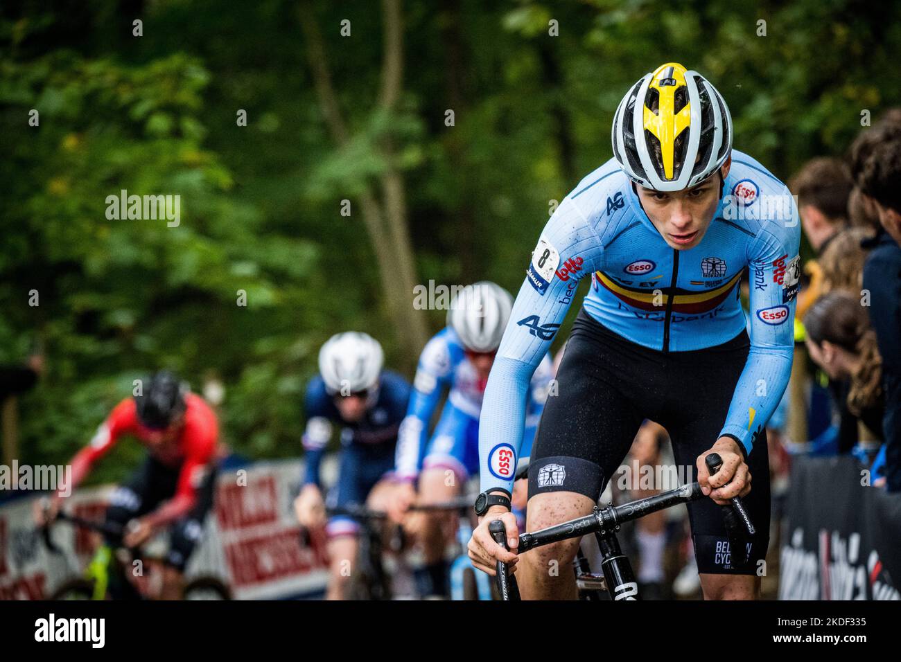 Victor Vandenberghe belge photographié en action lors de la course junior des hommes aux Championnats d'Europe de cyclisme cycliste, dimanche 06 novembre 2022, à Namur, Belgique. BELGA PHOTO JASPER JACOBS Banque D'Images