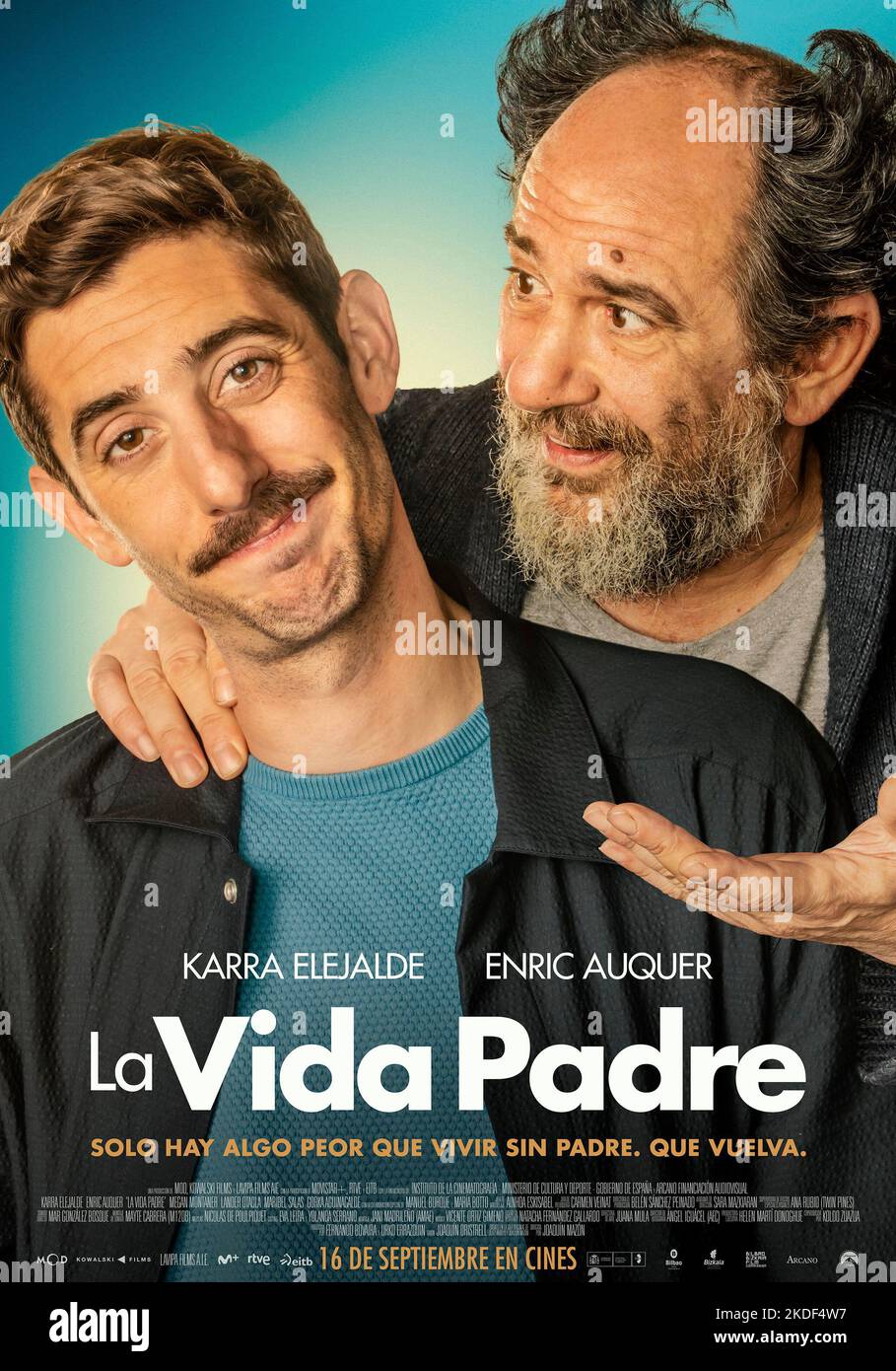 KARRA ELEJALDE et ENRIC AUQUER dans DEUX GRANDS CHEFS (2022) -titre original: LA VIDA PADRE-, réalisé par JOAQUIN MAZON. Crédit: Mod producciones / Kowalski films / Album Banque D'Images