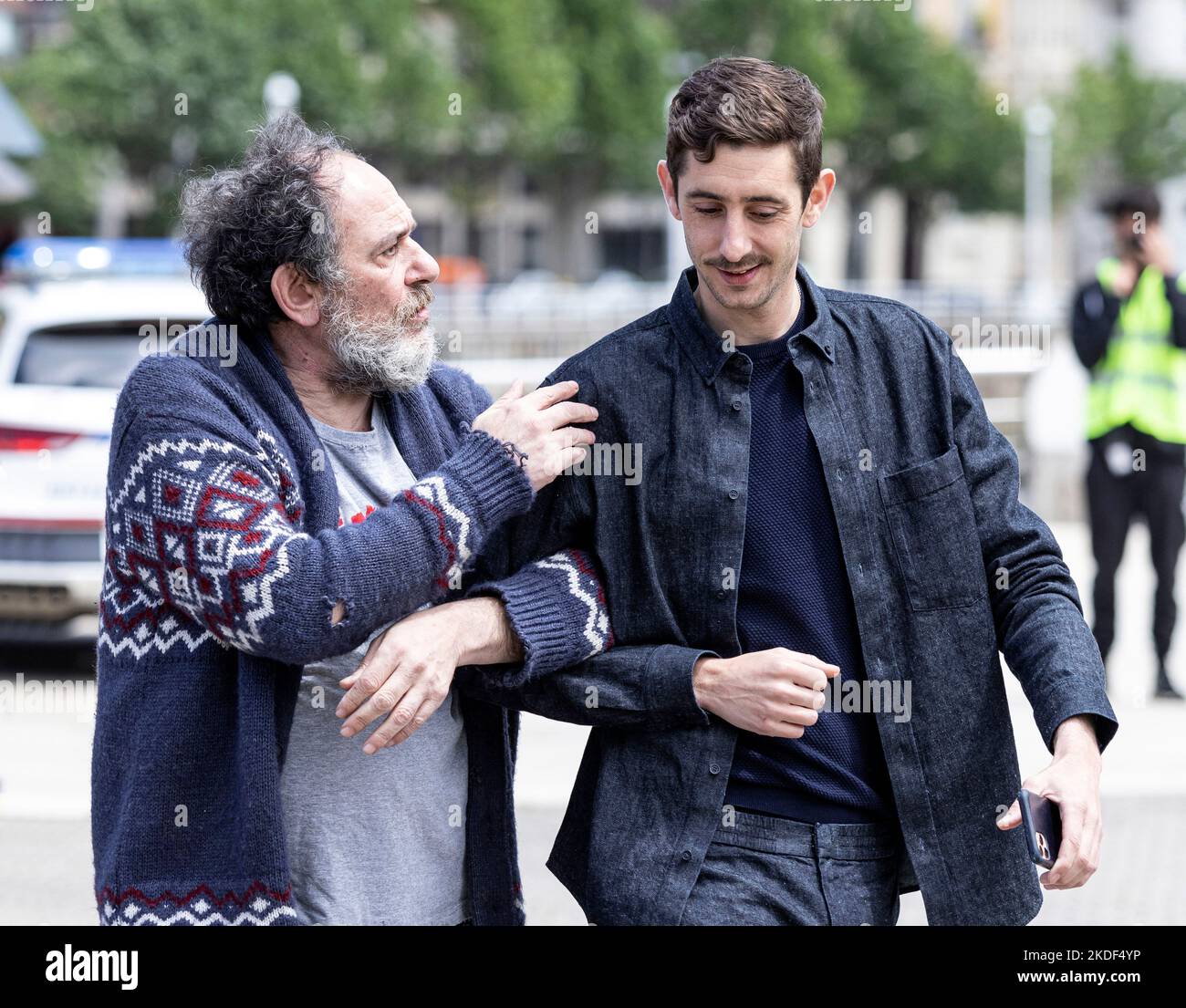 KARRA ELEJALDE et ENRIC AUQUER dans DEUX GRANDS CHEFS (2022) -titre original: LA VIDA PADRE-, réalisé par JOAQUIN MAZON. Crédit: Mod producciones / Kowalski films / Album Banque D'Images