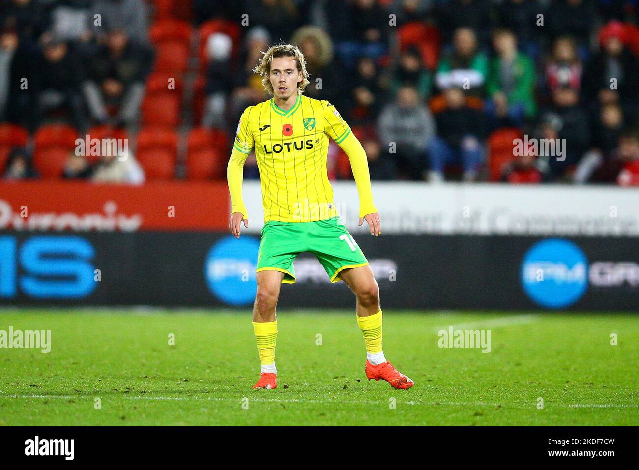 AESSEAL New York Stadium, Rotherham, Angleterre - 5th novembre 2022 Todd Cantwell (14) de Norwich City - pendant le match Rotherham v Norwich City, Sky Bet Championship, 2022/23, AESSEAL New York Stadium, Rotherham, Angleterre - 5th novembre 2022 Credit: Arthur Haigh/WhiteRosePhotos/Alay Live News Banque D'Images