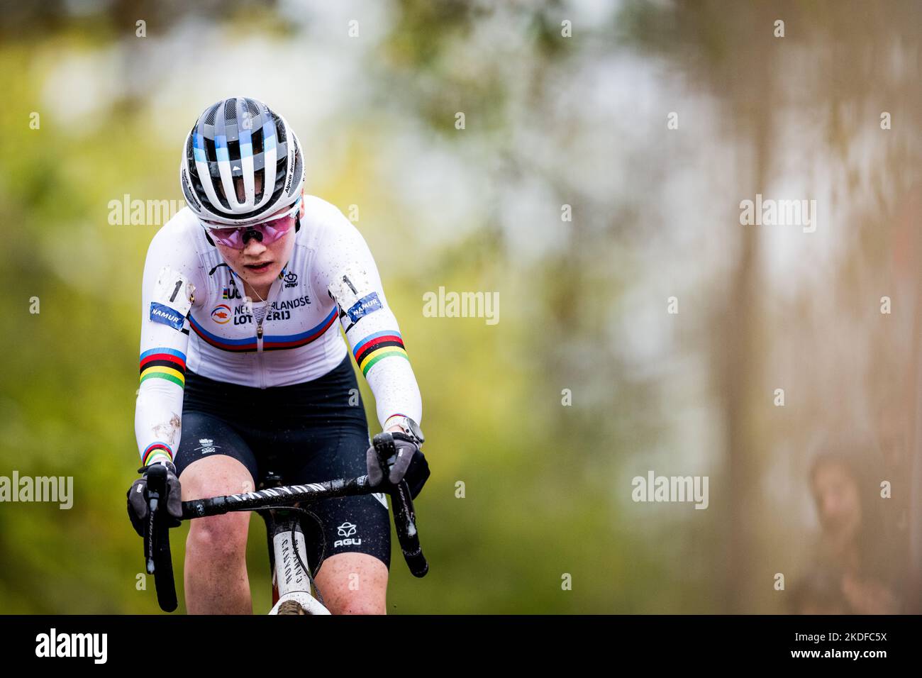 Dutch Puck Pieterre photographié en action lors de la course féminine de U23 aux Championnats d'Europe de cyclisme cyclocross, dimanche 06 novembre 2022, à Namur, Belgique. BELGA PHOTO JASPER JACOBS Banque D'Images