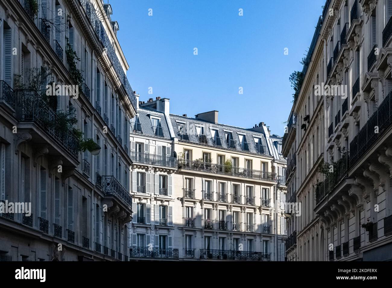 Paris, beau bâtiment boulevard de Courcelles, dans un quartier luxueux Banque D'Images