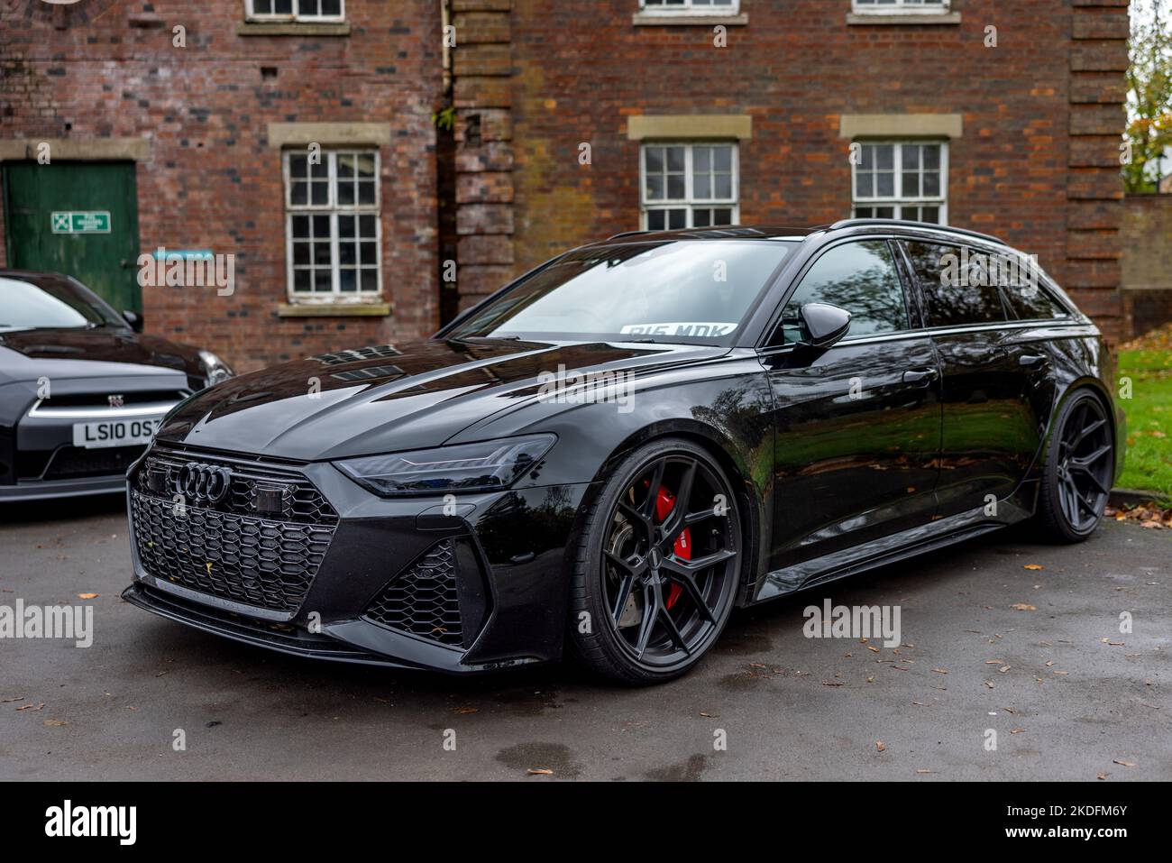 Audi RS 6 avant, exposée à l'Assemblée effrayante des voitures qui s'est tenue au Bicester Heritage Centre le 30th octobre 2022 Banque D'Images