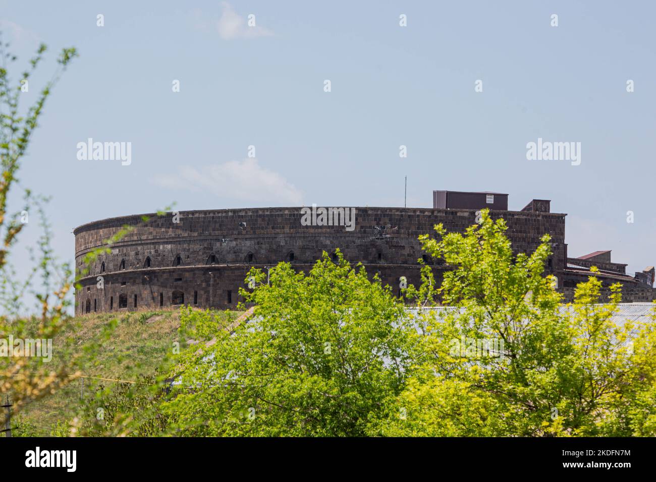 Une belle photo de la forteresse noire historique de Sev BERD à Gyumri, Leninakan, Arménie Banque D'Images