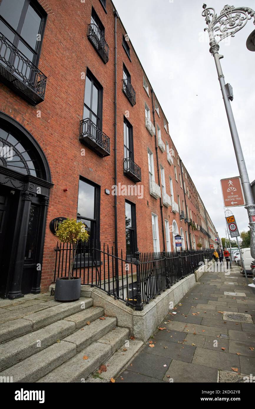 rangée de maisons de ville géorgiennes sur la place merrion, sud de dublin, république d'irlande Banque D'Images