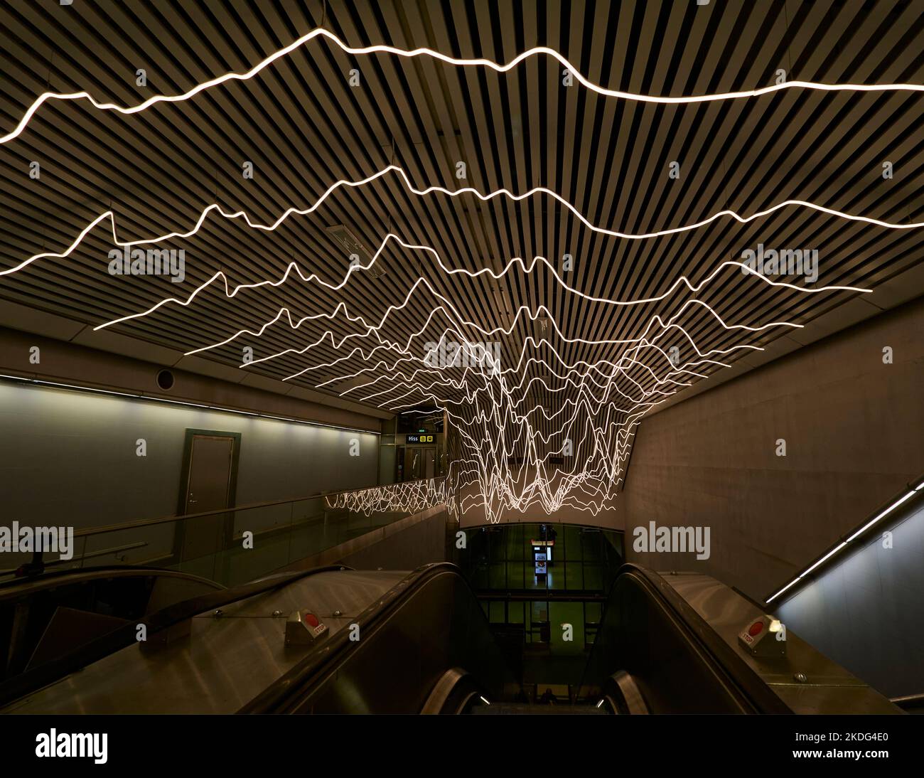 Les œuvres d'art des stations de métro ou de métro Stockholm Odenplan seraient la plus longue exposition d'art au monde en Suède Banque D'Images