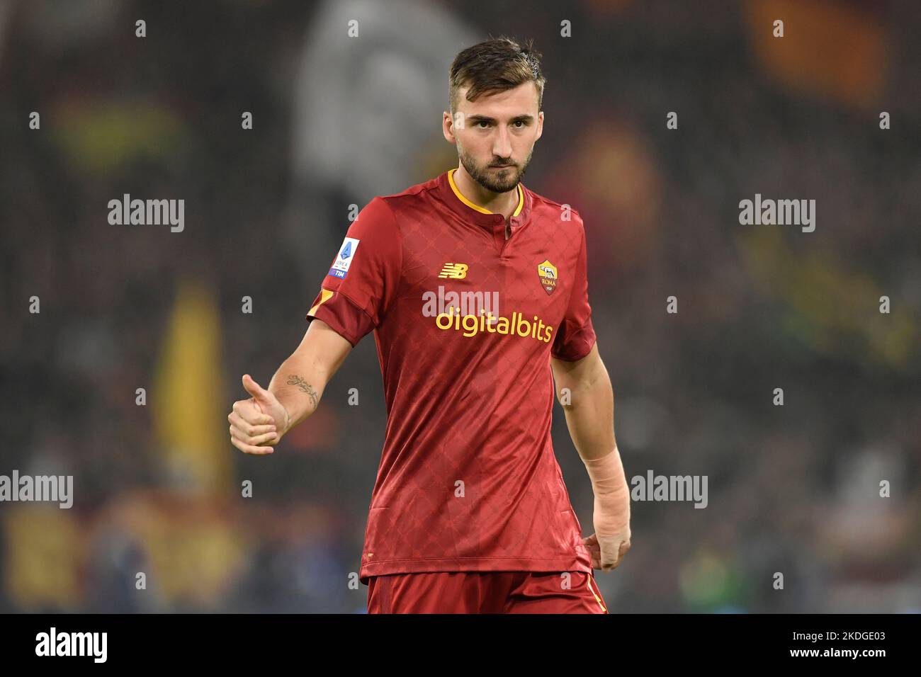 Roma, Italie. 06th novembre 2022. Bryan Cristante d'AS Roma pendant la série Un match de football entre AS Roma et SS Lazio au stade Olimpico à Rome (Italie), 6 novembre 2022. Photo Antonietta Baldassarre/Insidefoto crédit: Insidefoto di andrea staccioli/Alamy Live News Banque D'Images