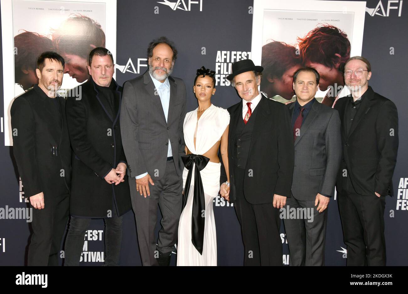 Hollywood, env. 5th novembre 2022. Trent Reznor, Atticus Ross, Luca Guadagnino, Taylor Russell, Mark Rylance, Michael Stuhlbarg, David Kajganich assister à l'AFI Fest 2022: Tapis rouge première de 'Bones and All' sur 5 novembre 2022 à l'Barker Hanger à Santa Monica, Californie. Credit: Koi Sojer/Snap'n U photos/Media Punch/Alamy Live News Banque D'Images