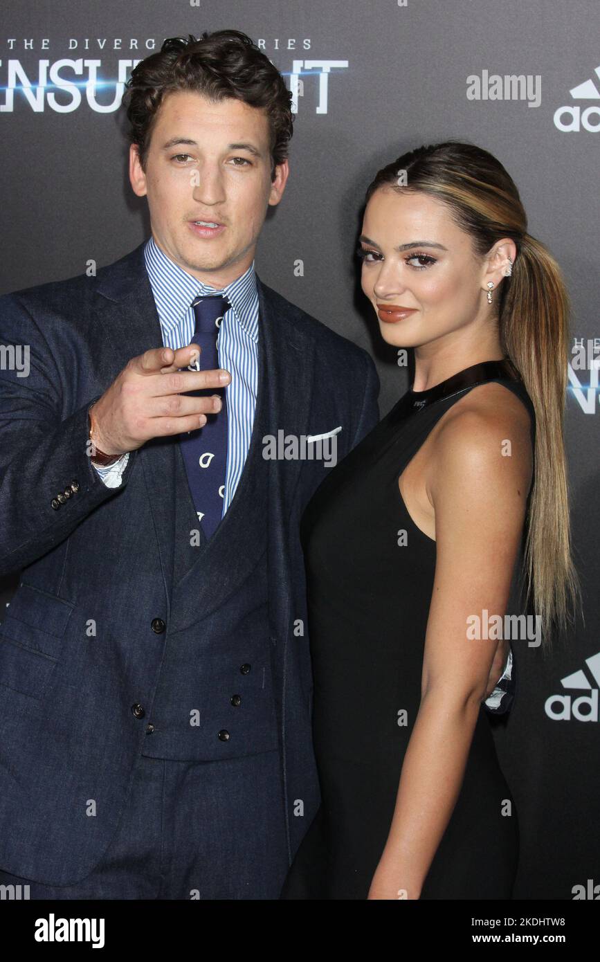 Miles Teller et sa petite amie Keleigh Sperry assistent à la première de la série « The divergent Series: Insurrecent » de Summit Entertainment au théâtre Ziegfeld à New York, sur 16 mars 2015. Crédit photo : Henry McGee/MediaPunch Banque D'Images