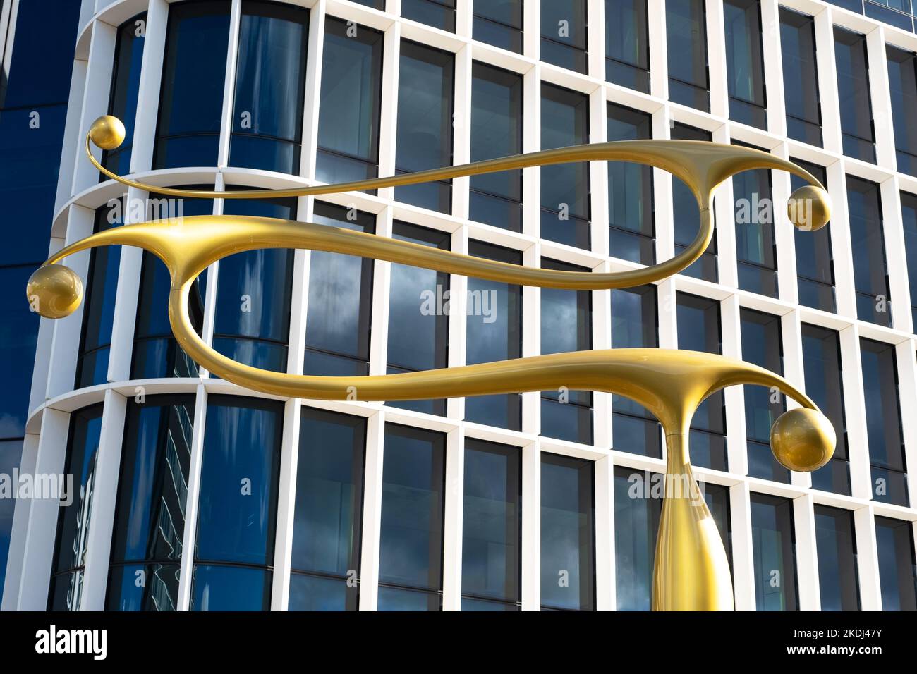 Big Snake - sculpture de Phil Price, Constitution place, Canberra ACT, Australie Banque D'Images