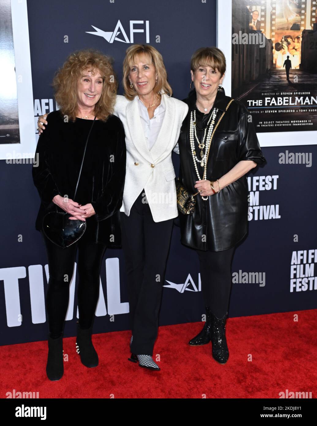 Los Angeles, États-Unis. 06th novembre 2022. Anne Spielberg, Nancy Spielberg et Sue Spielberg à la première de « The Fabelmans » au TCL Chinese Theatre, Hollywood. Crédit photo : Paul Smith/Alamy Live News Banque D'Images