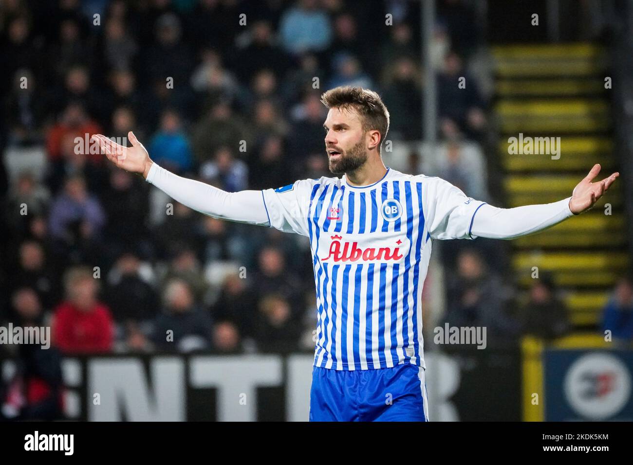 Odense, Danemark. 06th novembre 2022. Jorgen Skjelvik (16) d'OB vu pendant le match Superliga de 3F entre Odense Boldklub et Broendby IF au Parc d'énergie de la nature à Odense. (Crédit photo : Gonzales photo/Alamy Live News Banque D'Images