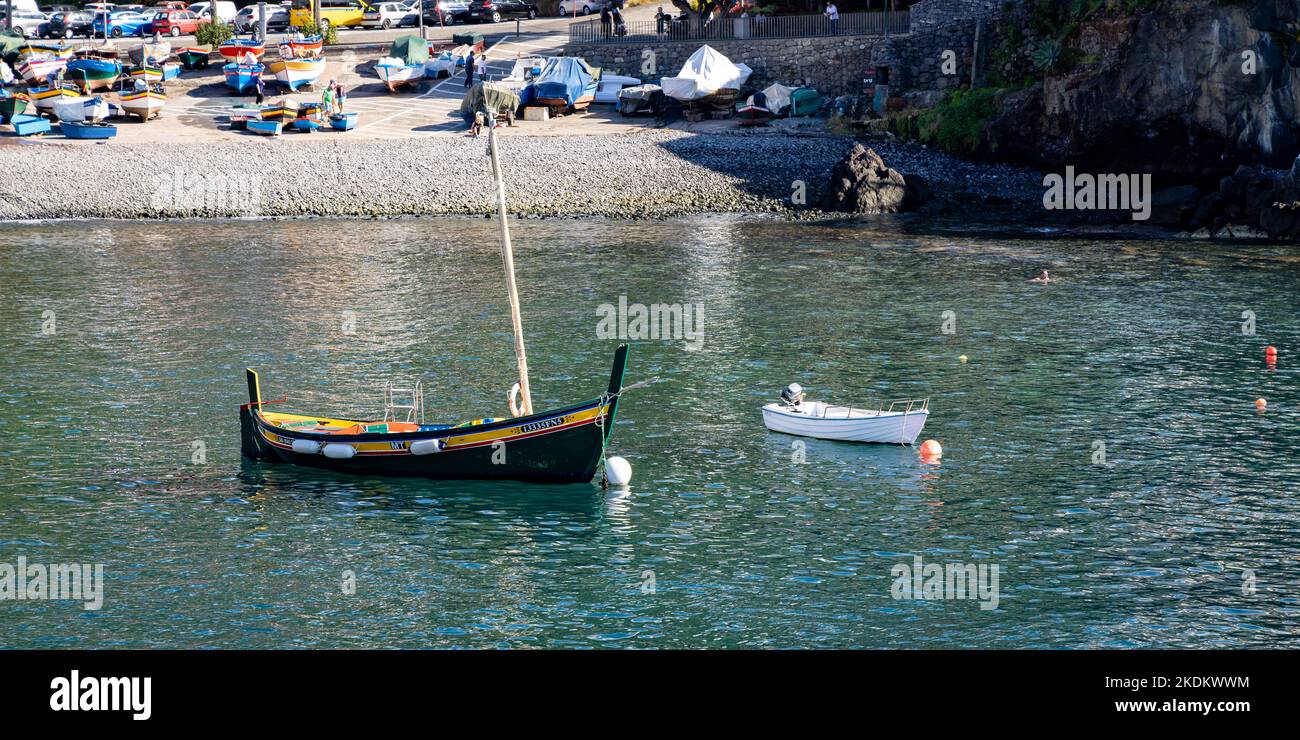 Baía de Câmara de Lobos, Camara de Lobos, Madère, Portugal, Banque D'Images