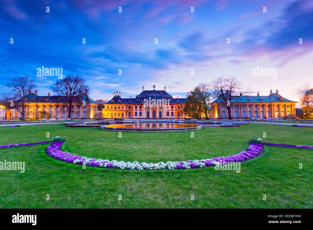 Château de Pillnitz à Dresde au crépuscule, Allemagne Banque D'Images