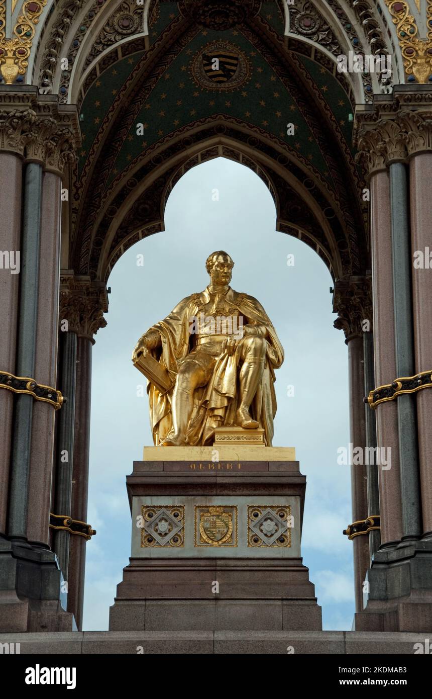 Statue d'Albert, Albert Memorial, Kensington, Londres, Royaume-Uni - Prince Consort de la reine Victoria Banque D'Images