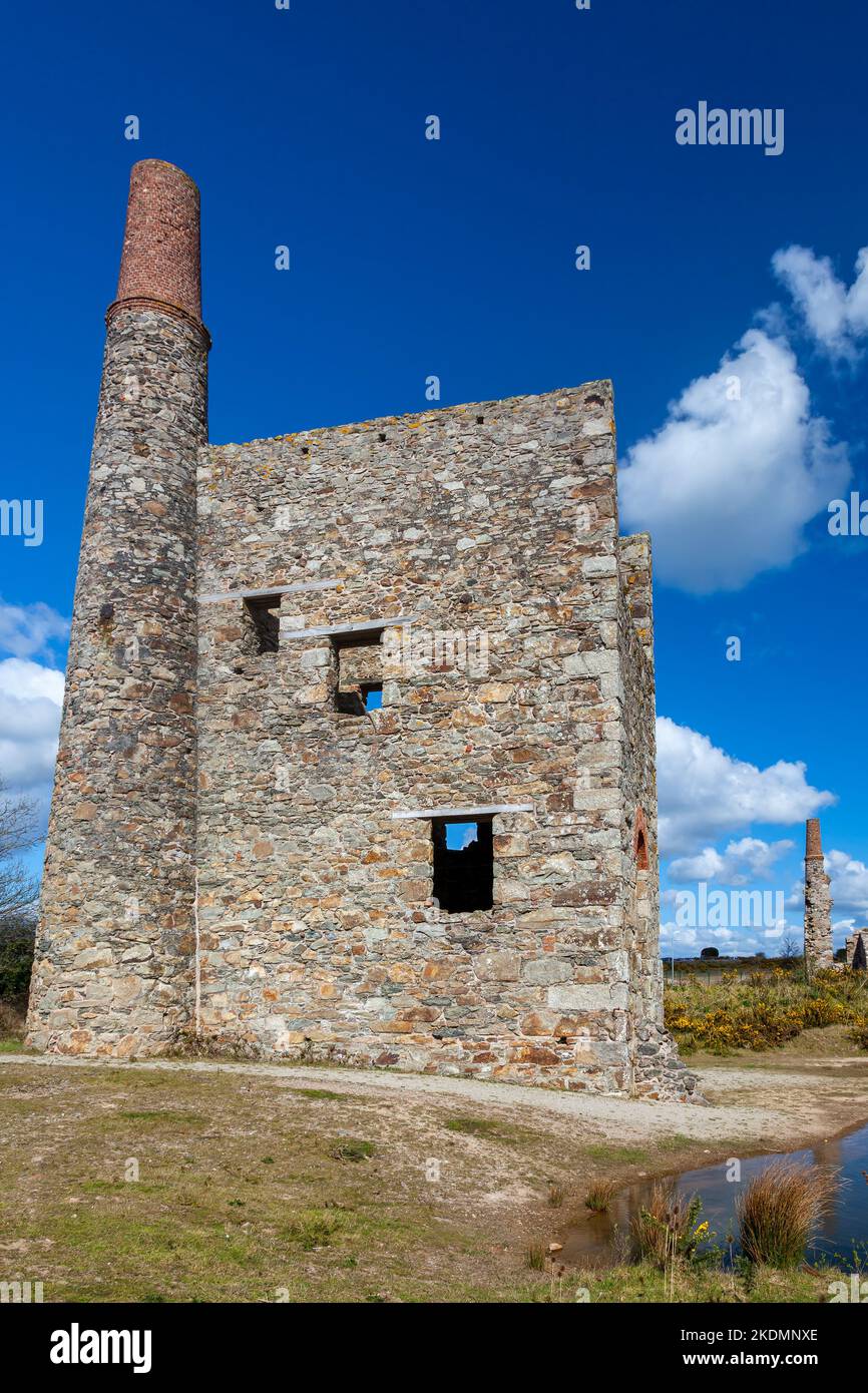 Cornish Engine House à la mine Hallenbeagle près de Redruth Cornwall, Angleterre, Royaume-Uni Banque D'Images