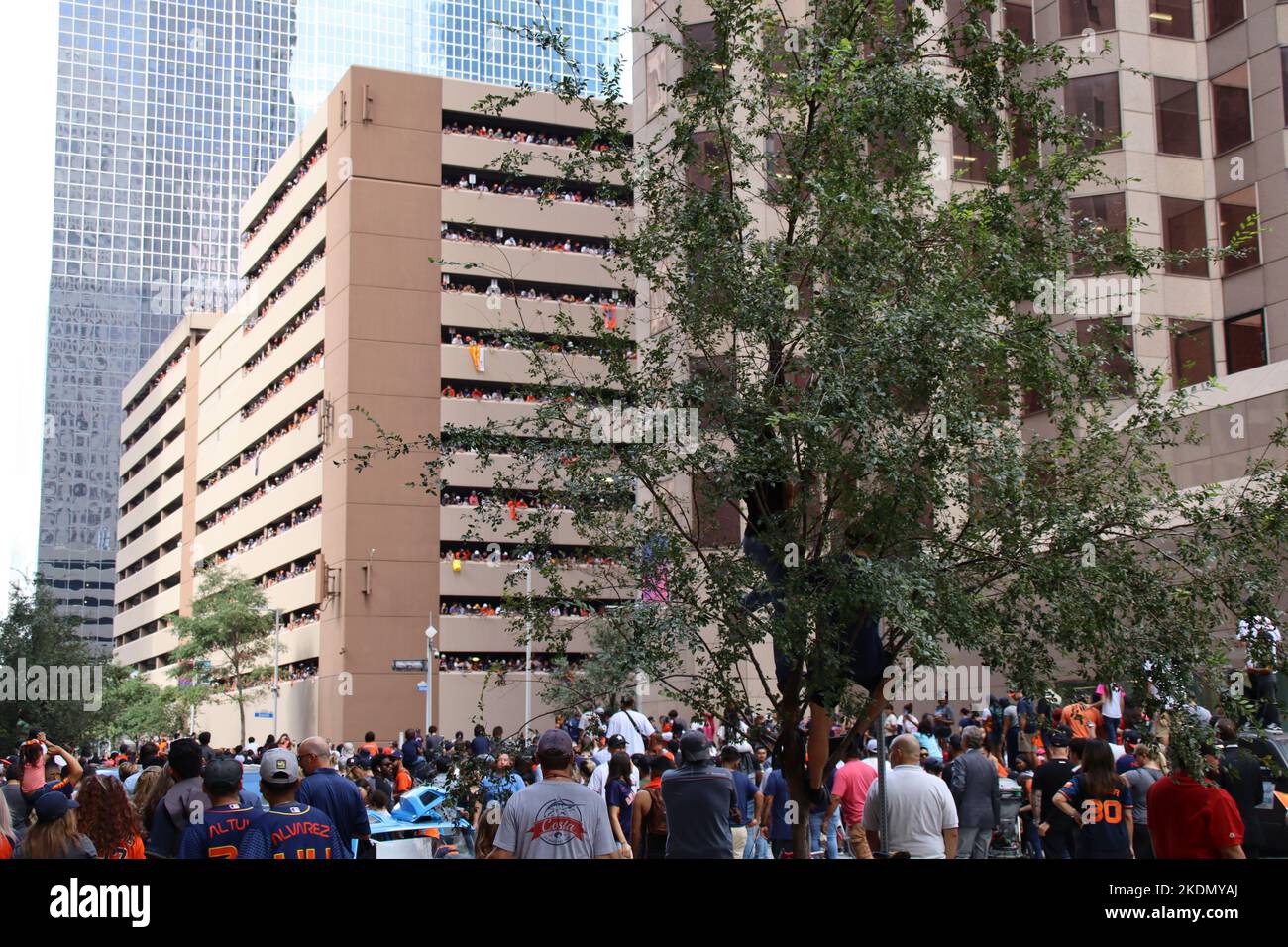 Houston, États-Unis. 7 novembre 2022. Les foules de la série mondiale d'Astros au centre-ville de Houston plus d'un million de fans d'Astros devaient se rendre à la parade de la victoire d'Astros au centre-ville de Houston après avoir remporté la série mondiale 2022. Crédit : Robert Balli/Alay Live News Banque D'Images