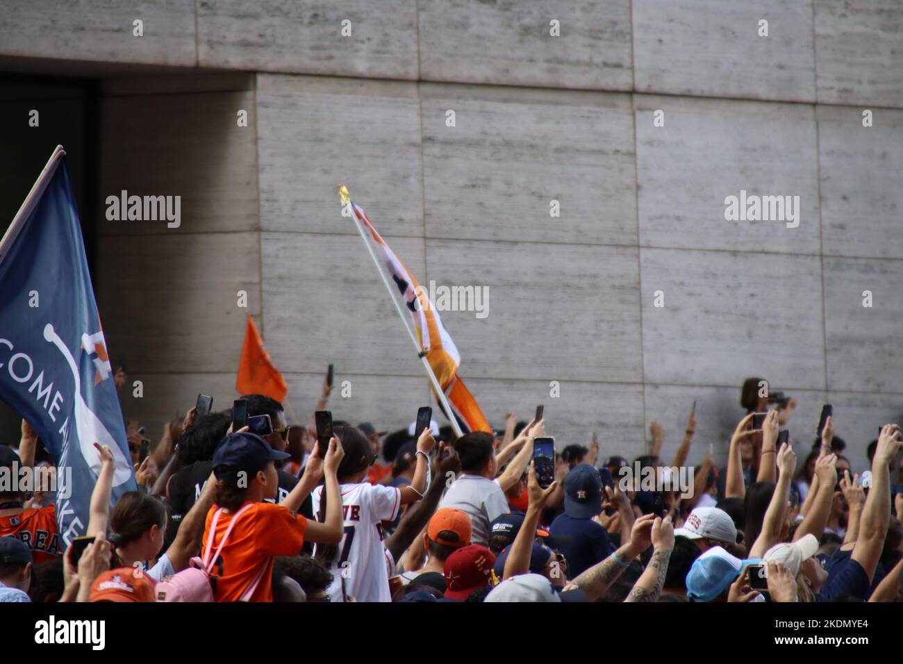 Houston, États-Unis. 7 novembre 2022. Les foules de la série mondiale d'Astros au centre-ville de Houston plus d'un million de fans d'Astros devaient se rendre à la parade de la victoire d'Astros au centre-ville de Houston après avoir remporté la série mondiale 2022. Crédit : Robert Balli/Alay Live News Banque D'Images