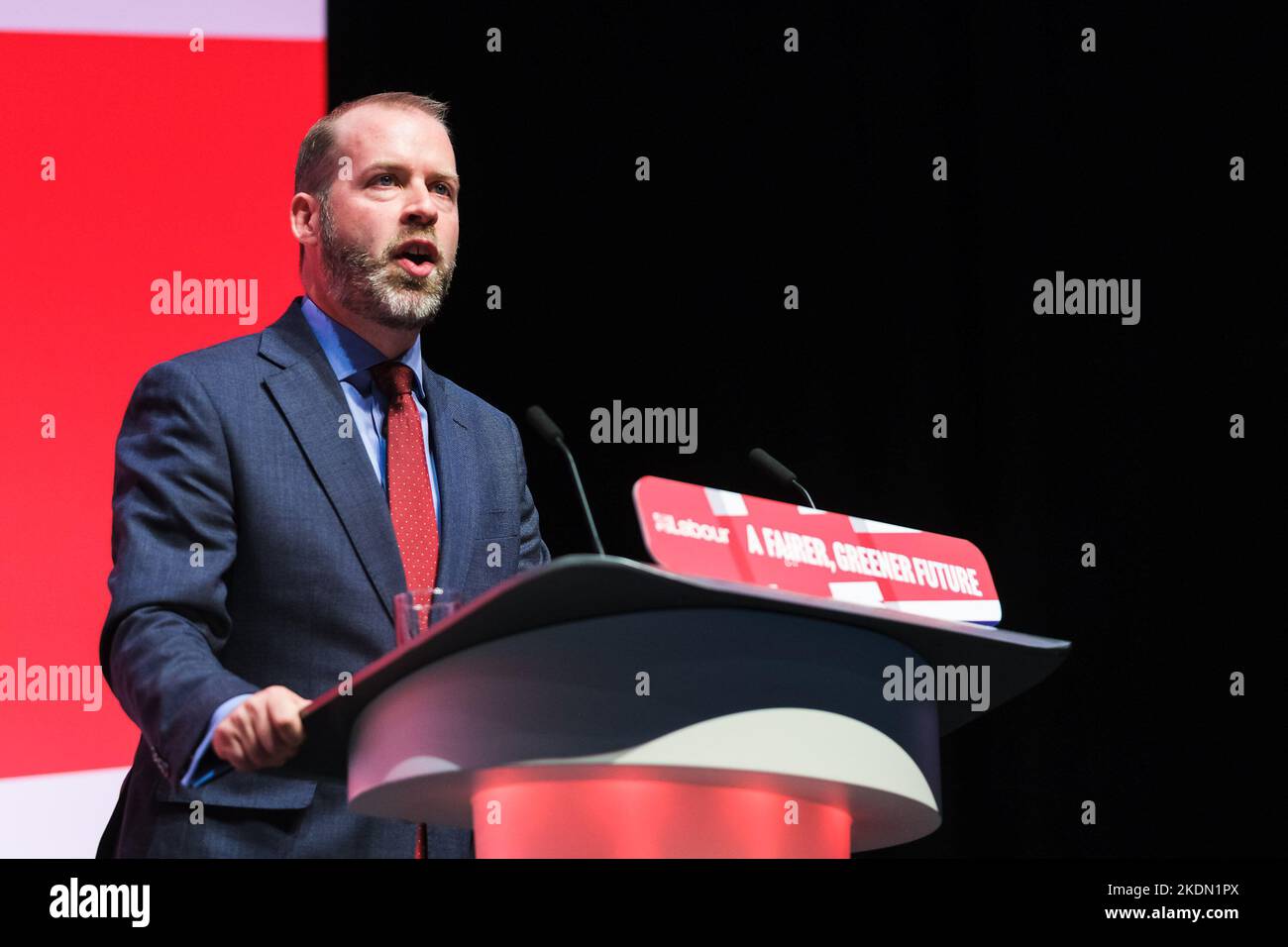 Jonathan Reynolds, (Secrétaire d'État adjoint à la Stratégie commerciale et industrielle), prend la parole lors de la session "meilleurs emplois et meilleur travail". Photographié lors de la Conférence d'automne du Parti travailliste qui s'est tenue au CAC Liverpool , à Liverpool, le lundi 26 septembre 2022 . Photo de Julie Edwards. Banque D'Images