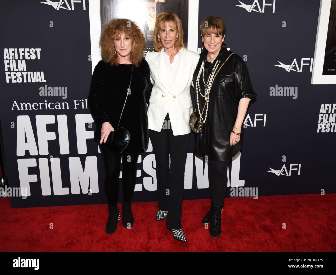 06 novembre 2022 - Los Angeles, Californie - (G-d) Anne Spielberg, Nancy Spielberg et Sue Spielberg. 2022 AFI Fest - première du Gala de clôture ''The Fabelmans''. Banque D'Images