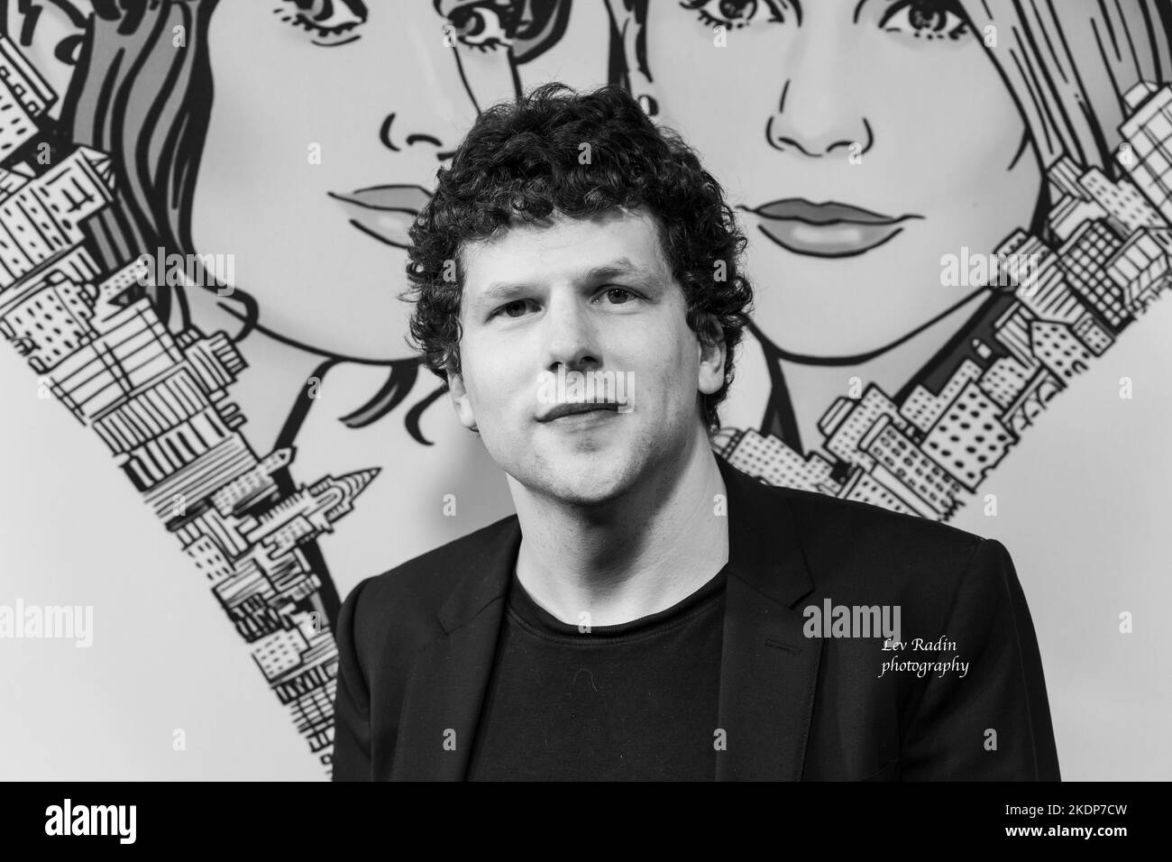 Jesse Eisenberg assiste au spectacle Fleishman de Hulu FX est en difficulté au Carnegie Hall sur 7 novembre 2022 Banque D'Images