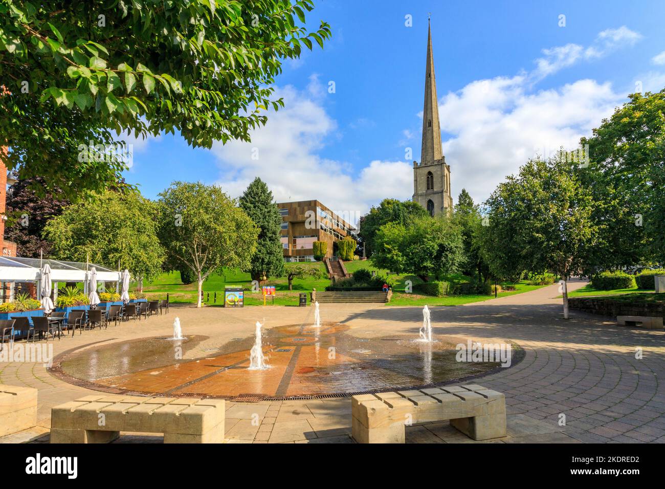 L'eau et le jardin du souvenir à South Quay, Worcester, Worcestershire, Angleterre, Royaume-Uni Banque D'Images