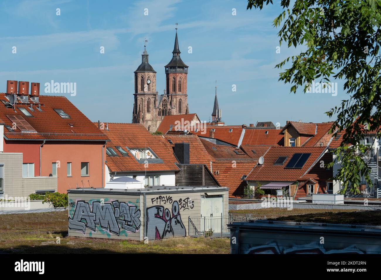 Les toits de Goettingen avec les clochers de l'église St Johannes, Allemagne Banque D'Images Les toits de Goettingen avec les clochers de l'église St Johannes, Allemagne Banque D'Images