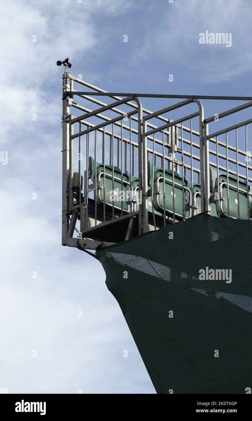 Coin d'Un ensemble de sièges dans Un Grandstand au terrain de loisirs, Bath Rugby, Bath UK Banque D'Images